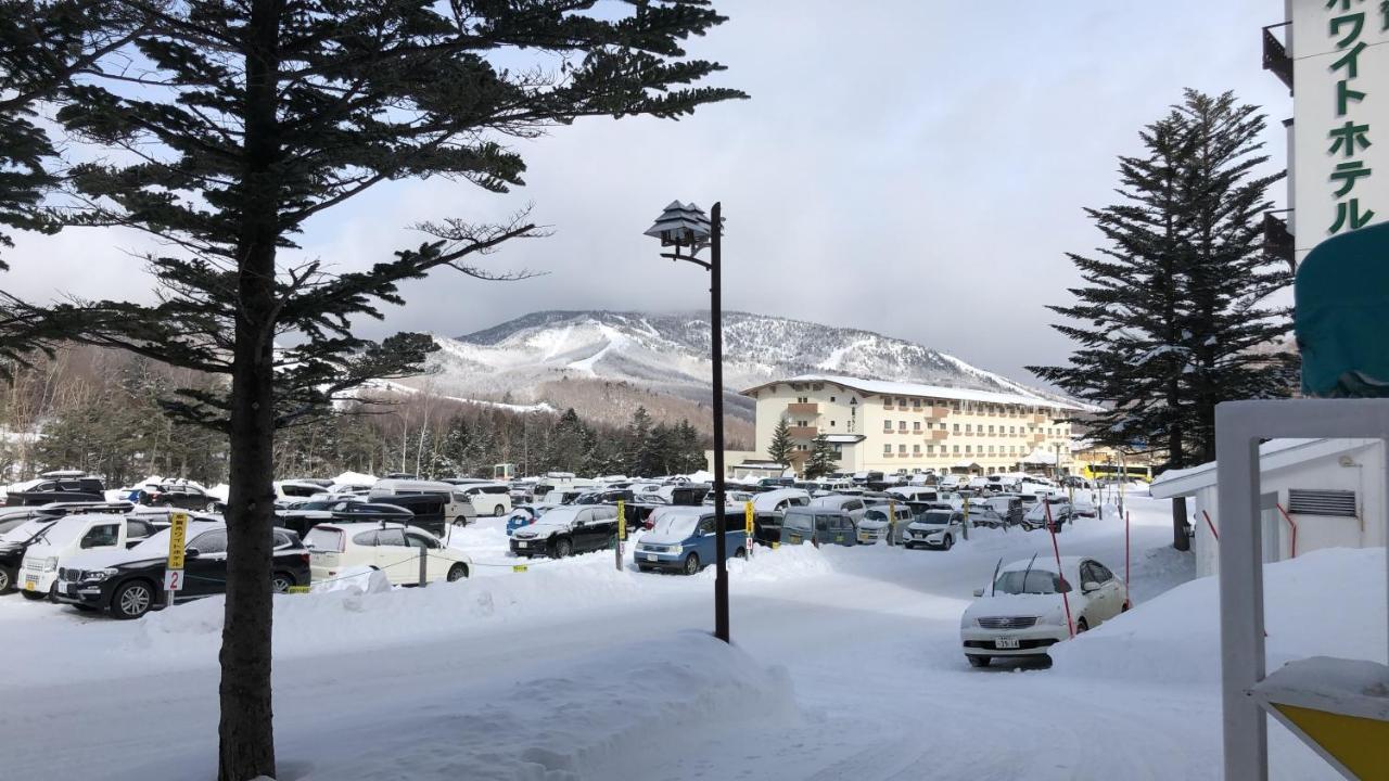 Hotel Sankt Moritz Shiga Shimotakai Buitenkant foto